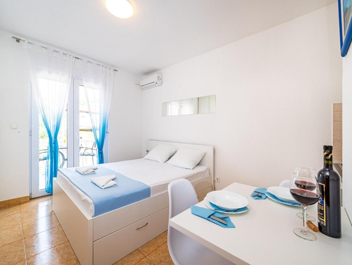 Apartments Prkacin Starigrad Paklenica Exteriör bild