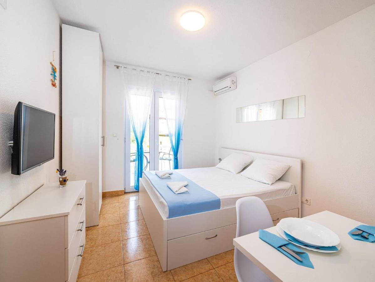 Apartments Prkacin Starigrad Paklenica Exteriör bild