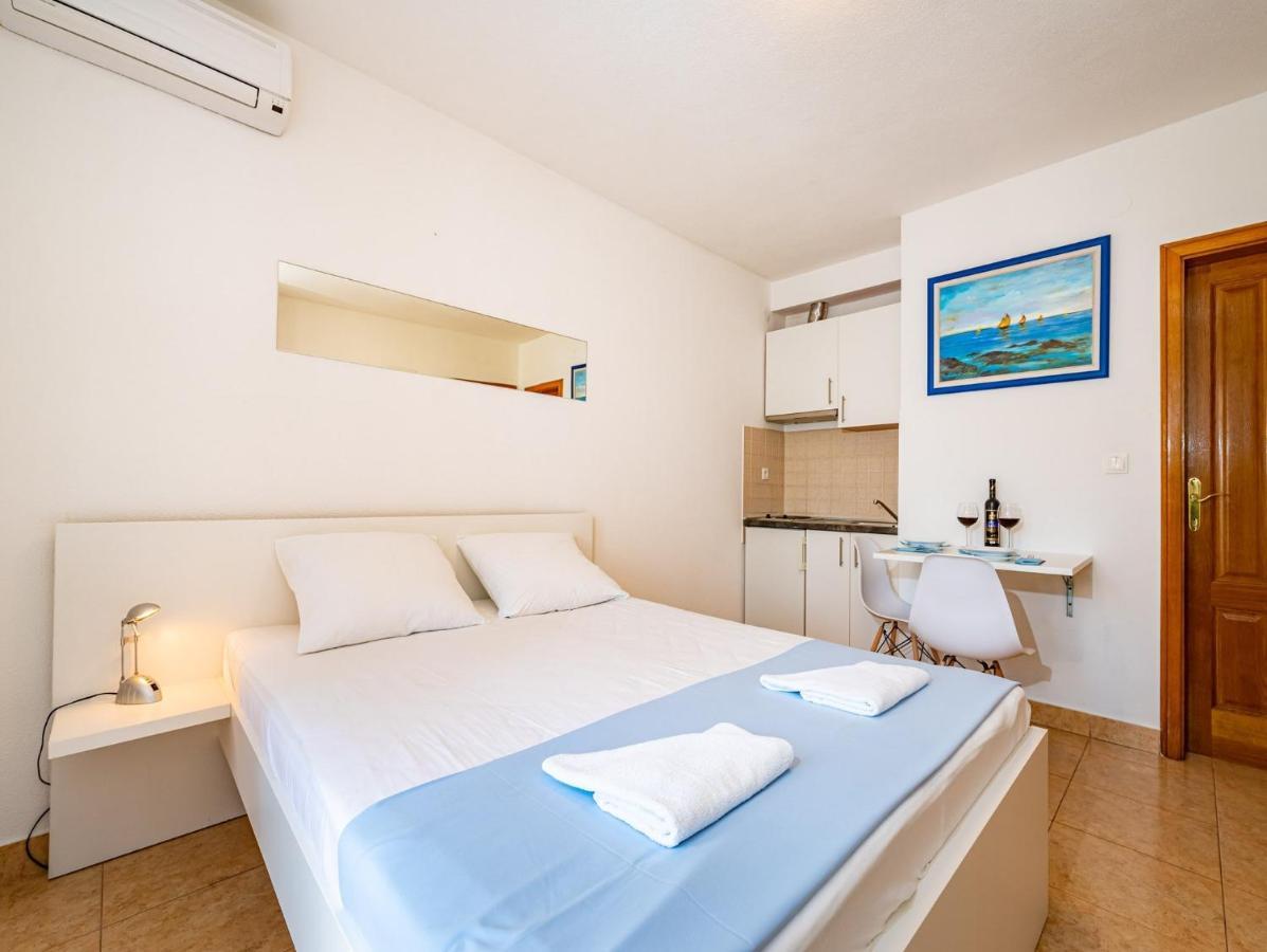 Apartments Prkacin Starigrad Paklenica Exteriör bild