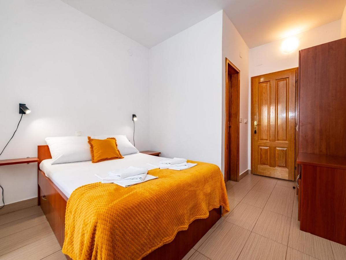 Apartments Prkacin Starigrad Paklenica Exteriör bild