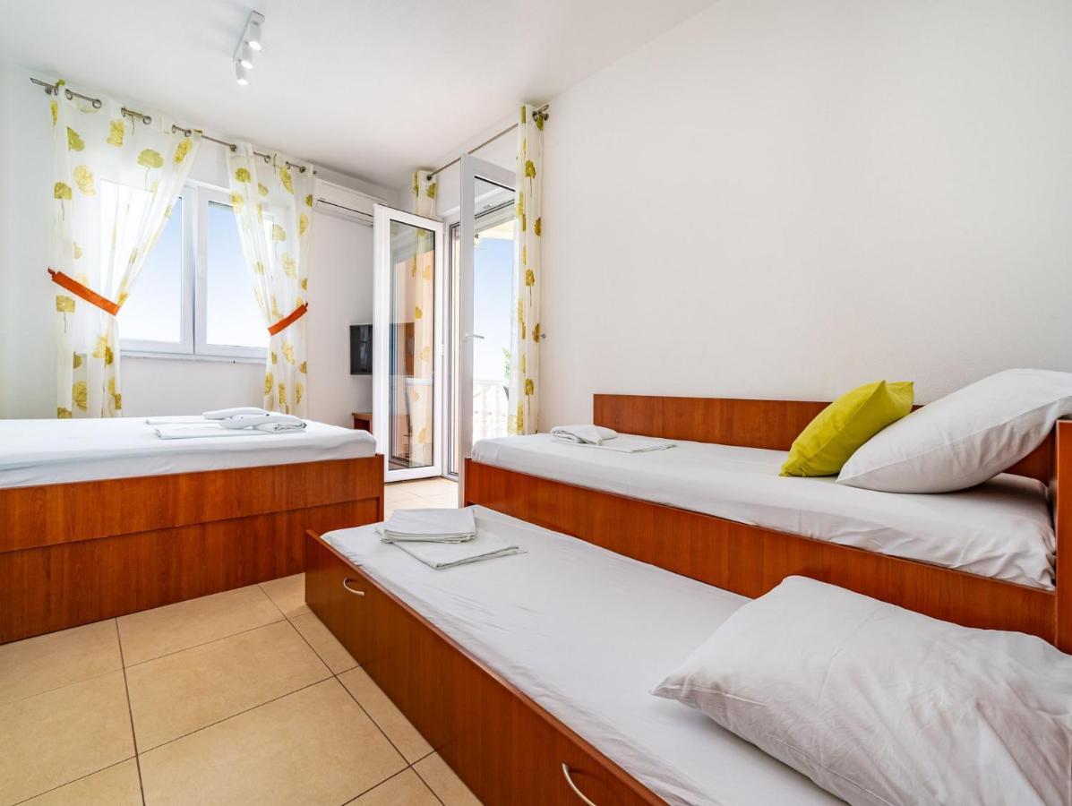 Apartments Prkacin Starigrad Paklenica Exteriör bild