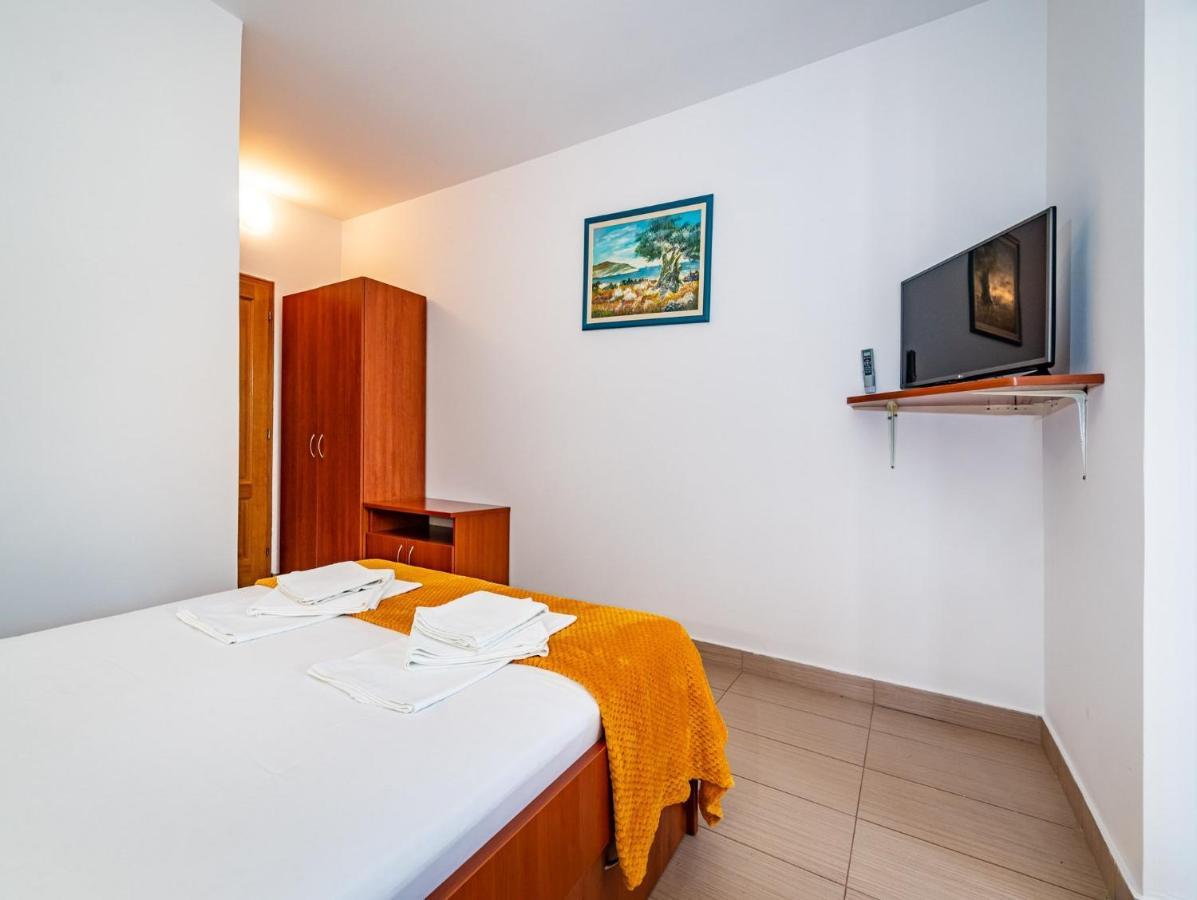 Apartments Prkacin Starigrad Paklenica Exteriör bild