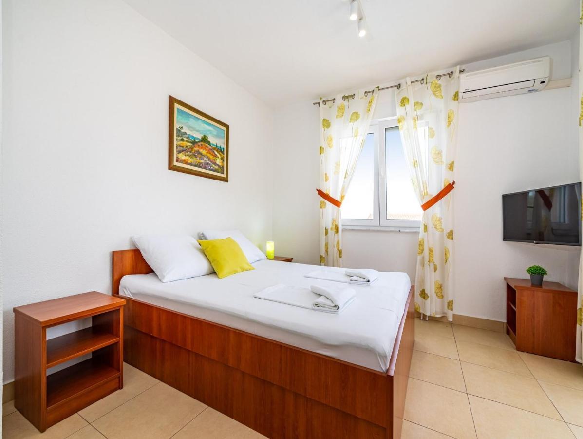 Apartments Prkacin Starigrad Paklenica Exteriör bild